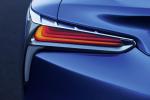 Lexus LC500h 2016 года (EU)